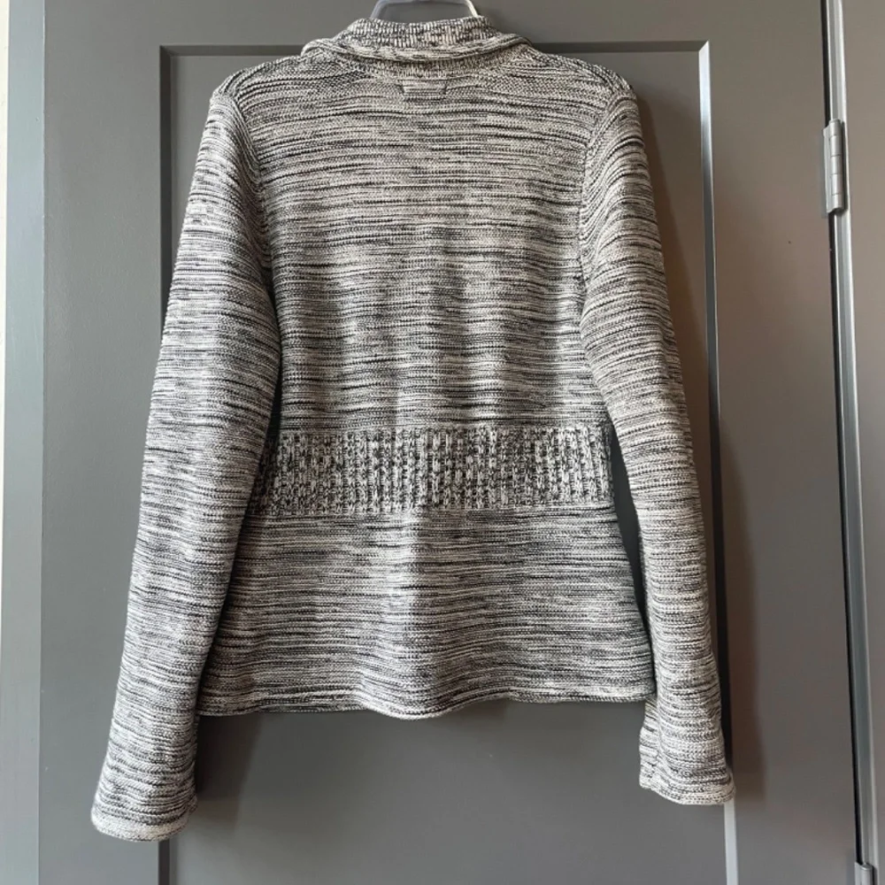 Sweater - Picture 2 of 2